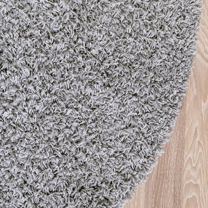 Unique Loom Solid Shag Collection Area Rug (4' 1" Round, Cloud Gray)