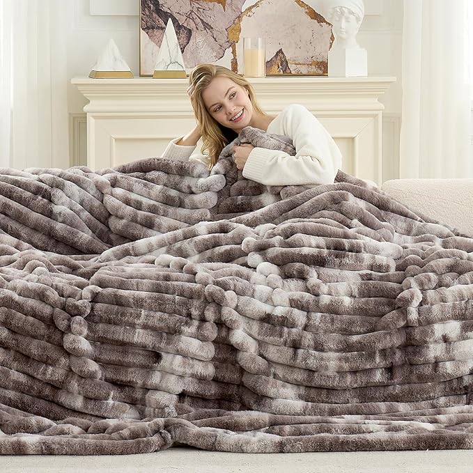 Cozy Bliss Faux Fur Throw Blanket for Couch, Cozy Warm Plush Striped Blanket for Sofa Bedroom Living Room, 108 * 90 Inches Tie-dye Grey