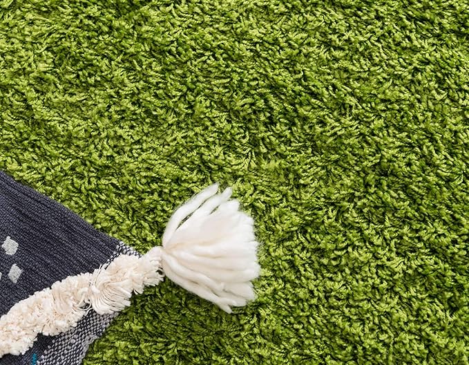 Unique Loom Solid Shag Collection Area Rug (10' x 13' Rectangle, Grass Green)
