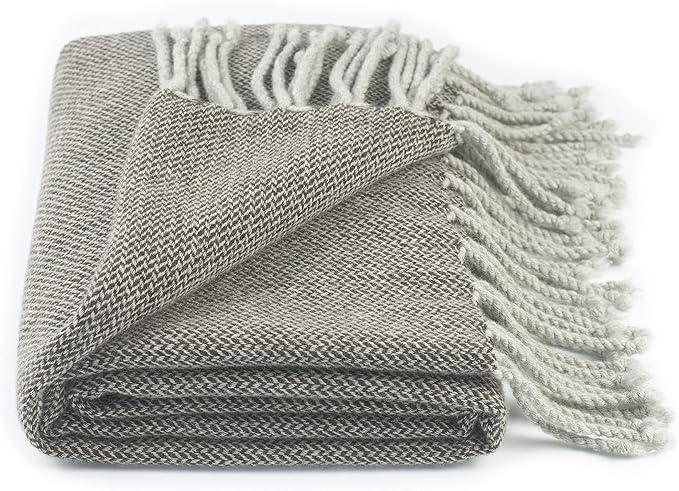REALITY&FANTASY Wool Shawl Fringed Knee Throw Blanket for Couch Bed Outdoor Travel
