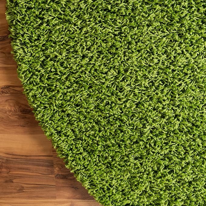 Unique Loom Solid Shag Collection Area Rug (3' 3" Round, Grass Green)