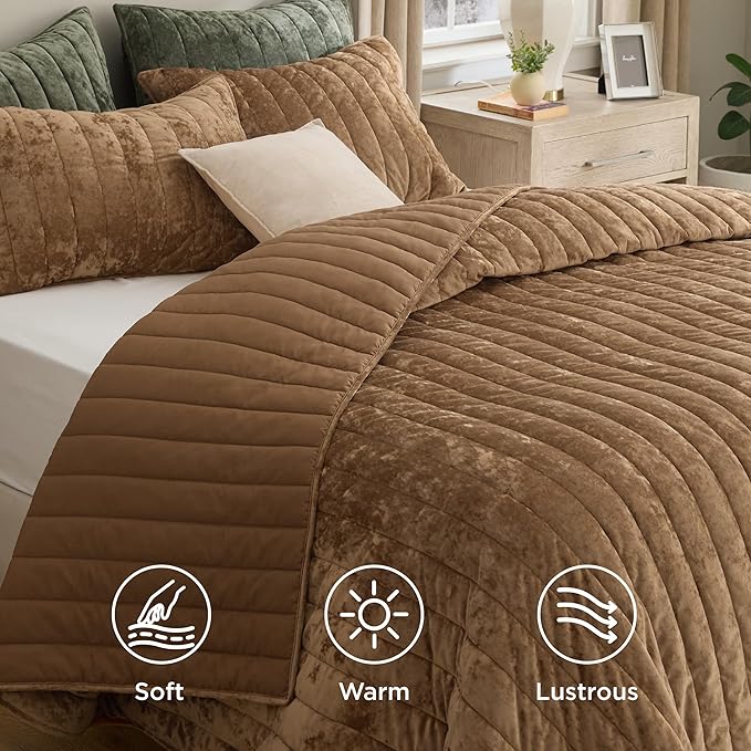 Bedsure Velvet Quilt King Size Set - 108"x96" Lightweight Velvet Comforter King, Oversized Luxury Bedspread Coverlet, Ultra-Soft Winter Bedding Set with 2 Pillow Shams, Caramel Gold