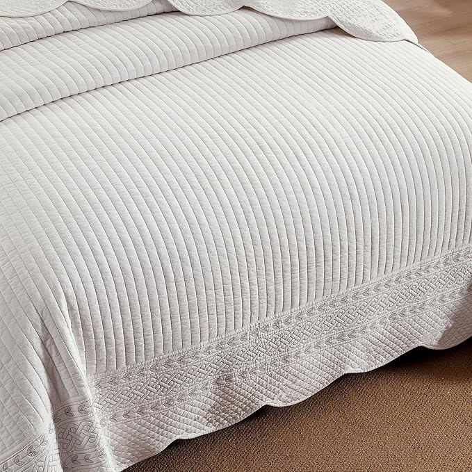 MarCielo 100% Cotton Quilt Set White Lightweight Bedspread with Scalloped Edge, Farmhouse Vintage Bedding, All Season Use(TC Off-White,King (112"x102"))