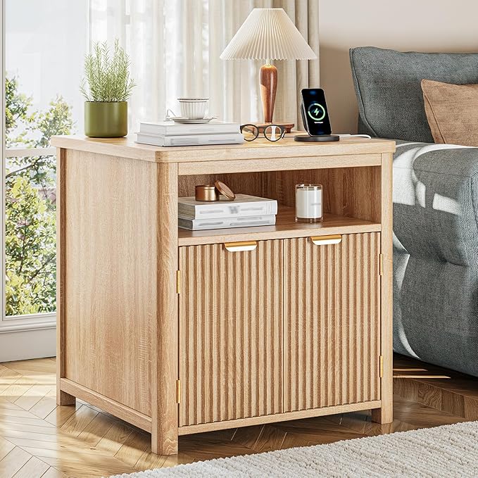 Fluted Nightstands Set of 2 with Charging Stations, 23.6" Wide Natural Oak Nightstand with Storage Drawers, Side Tables, Modern Farmhouse End Tables for Bedroom, Natural Oak