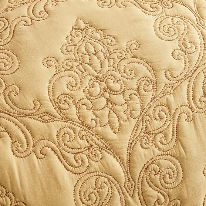 CHIXIN Oversized King Bedspread 128x120 Extra Wide - Lightweight Bedding Cover - Beautiful Stitching - 5 Piece Reversible Bedspread - Luxury Damask Paisley Pattern (King/Cal King, Honey-Gold)
