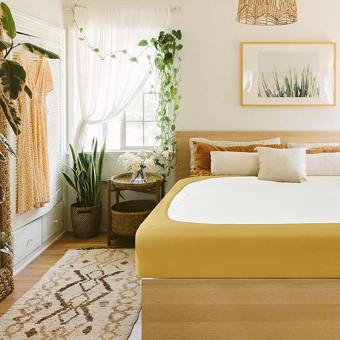 Biscaynebay Decorative Box Spring Cover Queen Size, Gold Luxurious Jersey Knitting Stretchy Wrap Around 4 Sides Bed Skirt for Home/Hotels, Easy Fit Wrinkle & Fade Free Machine Washable