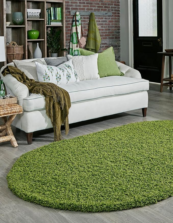 Unique Loom Solid Shag Collection Area Rug (8' x 10' Oval, Grass Green)
