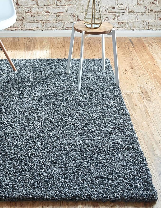Unique Loom Solid Shag Collection Area Rug (4' 1" x 6' 1" Rectangle, Graphite Gray)