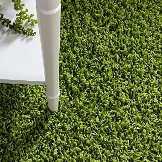 Unique Loom Solid Shag Collection Area Rug (8' x 10' Oval, Grass Green)