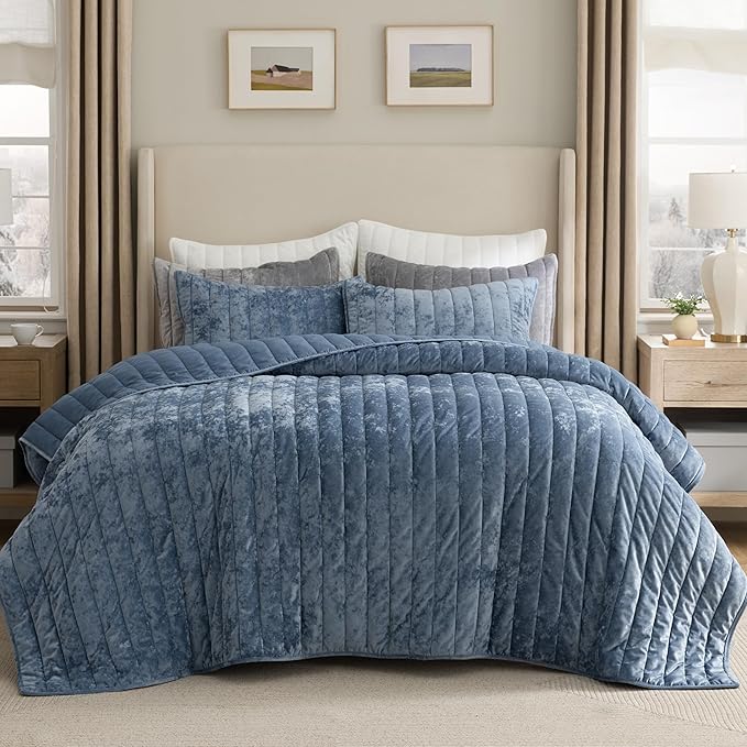 Bedsure Velvet Quilt Queen Size Set - Lightweight Velvet Comforter Queen, Luxury Bedspread Coverlet, Ultra-Soft Winter Bedding Set with 2 Pillow Shams, 90"x96", Blue
