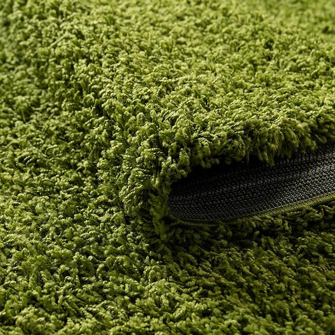 Unique Loom Solid Shag Collection Area Rug (3' 3" Round, Grass Green)