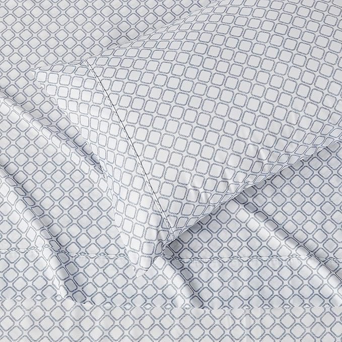 Amazon Basics Lightweight Microfiber 3-Piece Bed Sheet Set, Aqua, Printed, Twin XL