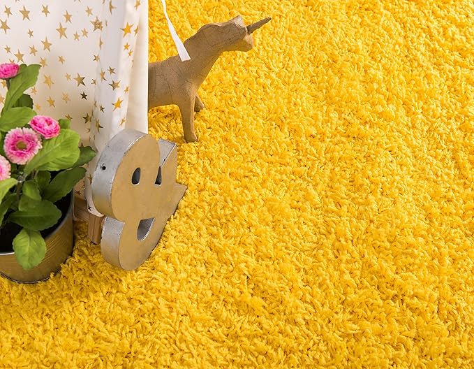 Unique Loom Solid Shag Collection Area Rug (2' 6" x 13' 1" Runner, Tuscan Sun Yellow)