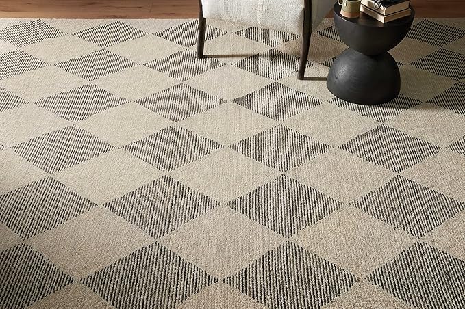 Loloi Chris Loves Julia Francis Collection FRA-01 Beige/Charcoal 5'-0" x 7'-6" Area Rug