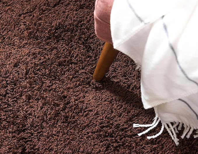 Unique Loom Solid Shag Collection Area Rug (2' 6" x 19' 8" Runner, Chocolate Brown)