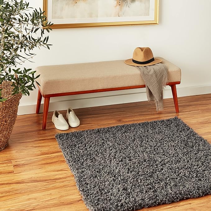Unique Loom Solid Shag Collection Area Rug (3' 3" Square, Graphite Gray)