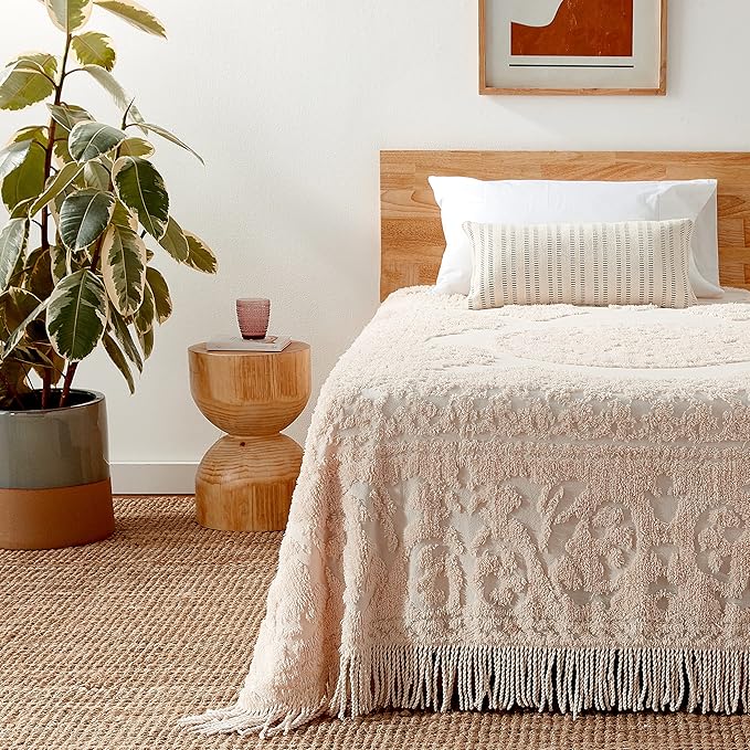Beatrice Home Fashions Medallion Chenille Bedspread, Twin, Blush